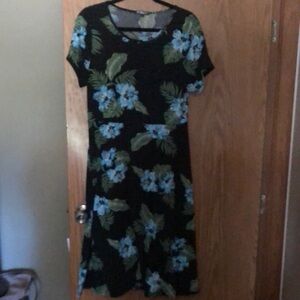 Women’s Urban Coco midi dress size XL